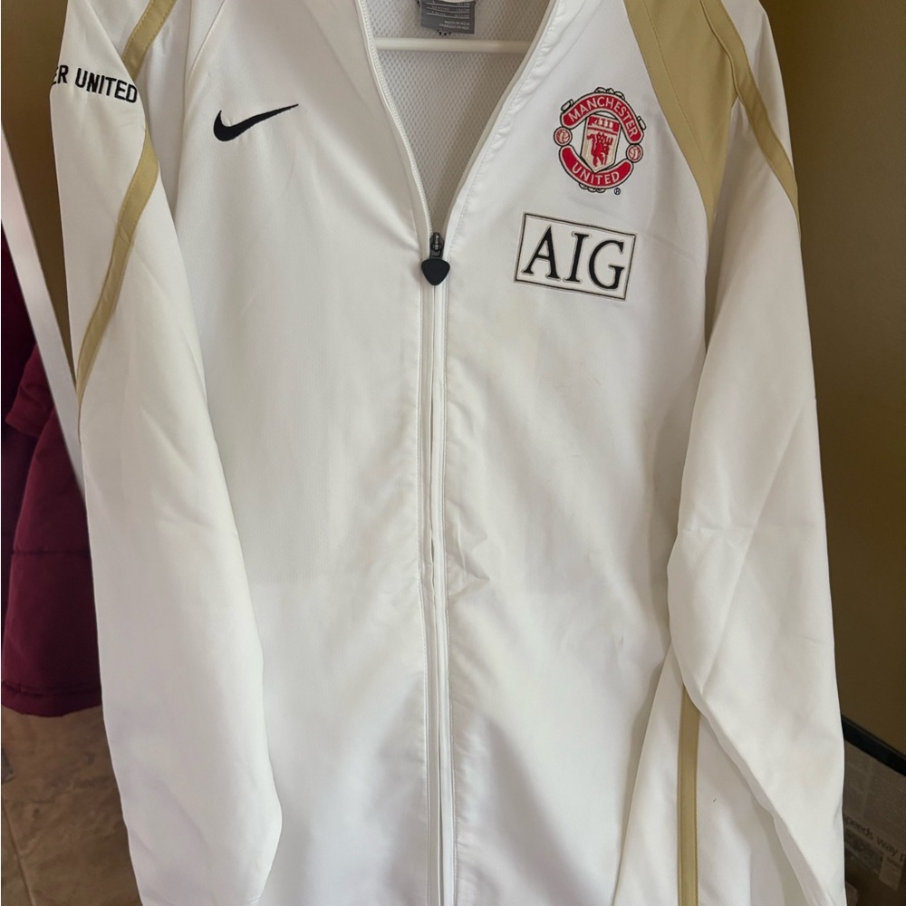 Nike Manchester United White and Gold Windbreaker